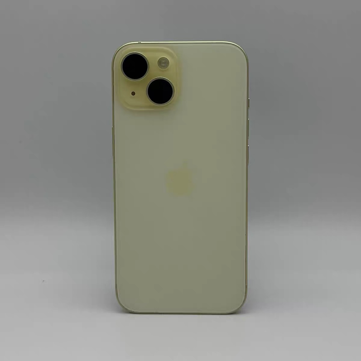 iPhone 15
